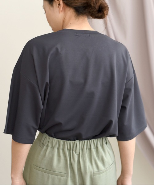 palm RICHE(ポームリシュ)の「パールネックポンチトップス(Tシャツ/カットソー・レディース・オフホワイト/ベージュ/チャコールグレー/ミント/ダークネイビー・M)」の21枚目の写真