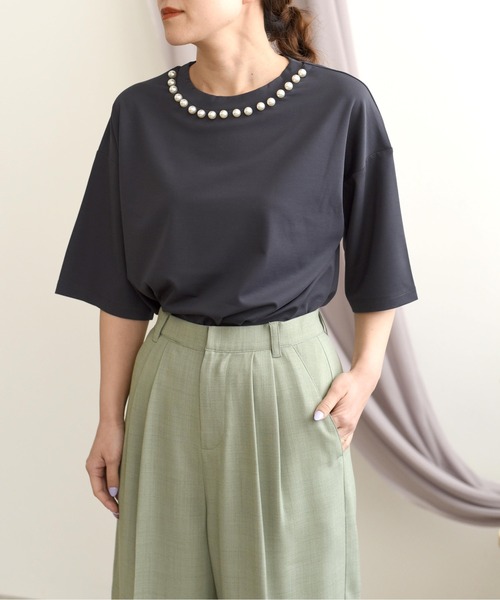palm RICHE(ポームリシュ)の「パールネックポンチトップス(Tシャツ/カットソー・レディース・オフホワイト/ベージュ/チャコールグレー/ミント/ダークネイビー・M)」の7枚目の写真
