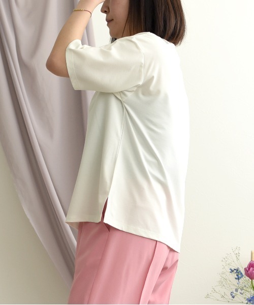 palm RICHE(ポームリシュ)の「パールネックポンチトップス(Tシャツ/カットソー・レディース・オフホワイト/ベージュ/チャコールグレー/ミント/ダークネイビー・M)」の11枚目の写真