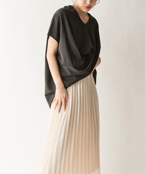 MILLION CARATS（ミリオンカラッツ）の「【STYLE4】フロントドレープカットソー（Tシャツ/カットソー・レディース・ブラック/ベージュ・FREE）」の3枚目の写真