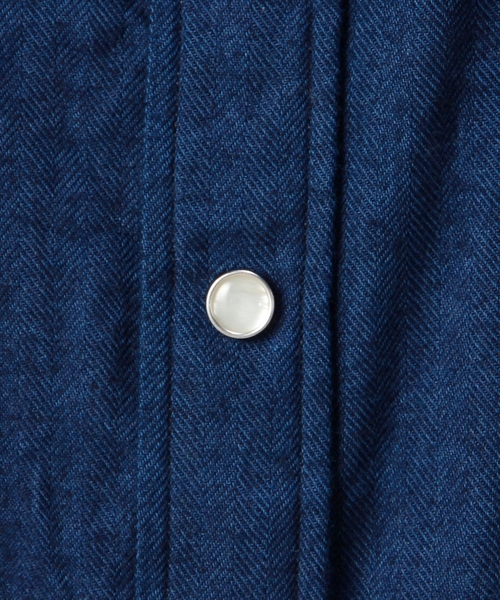 BEAUTY&YOUTH UNITED ARROWS（ビューティーアンドユースユナイテッドアローズ）の「＜SHUTTLE NOTES＞ HB/INDIGO WSTN/シャツ（シャツ/ブラウス・メンズ・ネイビー・SMALL/MEDIUM/LARGE）」の9枚目の写真
