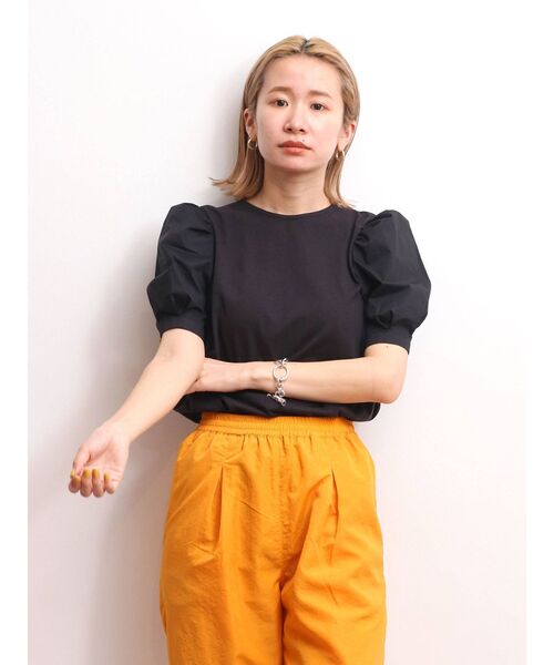 Ungrid（アングリッド）の「【WEB限定】パワショルパフスリーブTee（Tシャツ/カットソー・レディース・ブラック/オフホワイト/グリーン系その他・FREE）」の2枚目の写真