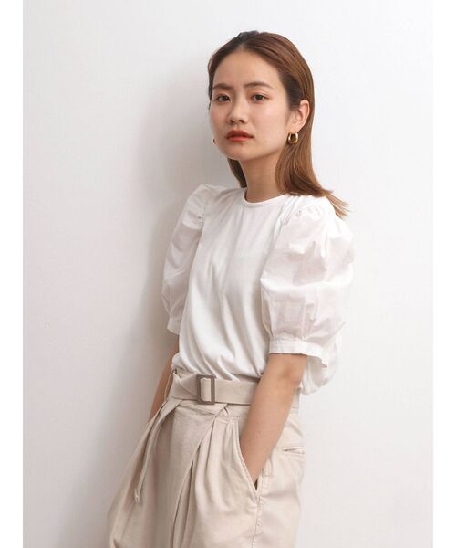 Ungrid（アングリッド）の「【WEB限定】パワショルパフスリーブTee（Tシャツ/カットソー・レディース・ブラック/オフホワイト/グリーン系その他・FREE）」の5枚目の写真