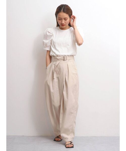 Ungrid（アングリッド）の「【WEB限定】パワショルパフスリーブTee（Tシャツ/カットソー・レディース・ブラック/オフホワイト/グリーン系その他・FREE）」の6枚目の写真