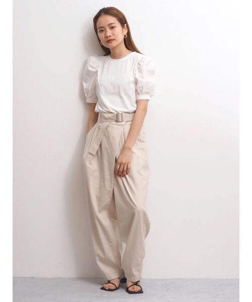 Ungrid（アングリッド）の「【WEB限定】パワショルパフスリーブTee（Tシャツ/カットソー・レディース・ブラック/オフホワイト/グリーン系その他・FREE）」の7枚目の写真