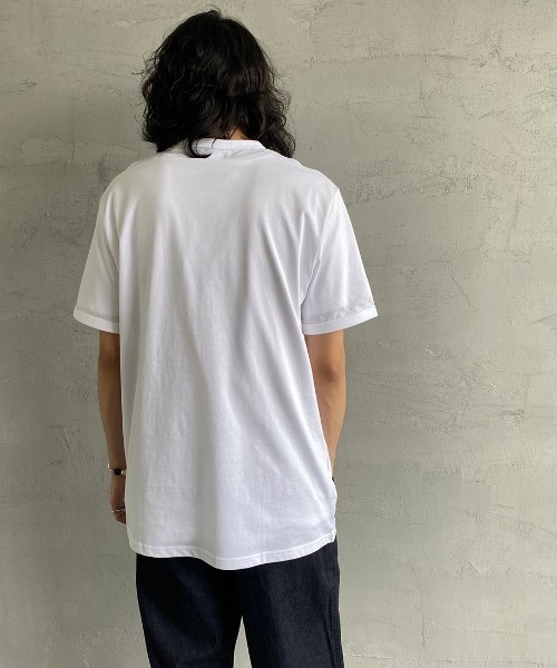 FRED PERRY（フレッドペリー）の「[FRED PERRY/フレッドペリー] ワンポイントロゴ刺繍Tシャツ（Tシャツ/カットソー・レディース・ホワイト/ブラック・XS/L/M/S）」の16枚目の写真