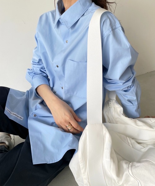 CANAL JEAN（キャナルジーン）の「RCW BLUE LABEL(ブルーレーベル) "OCEANS BIRDS STREETS"ルーズシャツ（シャツ/ブラウス・レディース・ホワイト/ブルー・38）」の5枚目の写真