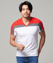 VIOLA（ヴィオラ）の「『VIOLA rumore/ヴィオラ ルモーレ』総柄プリント切り替えVネックストレッチ半袖Tシャツ（Tシャツ/カットソー・メンズ）」