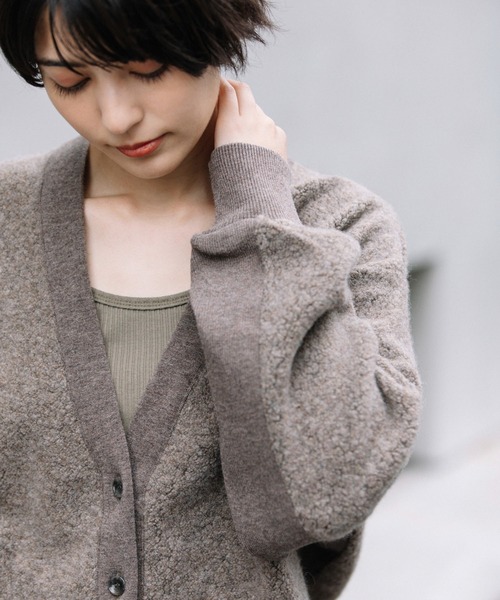 Munich（ミューニック）の「シープパイルVネックカーディガン（カーディガン/ボレロ・レディース・ブラック/アイボリー/モカ・FREE）」の15枚目の写真
