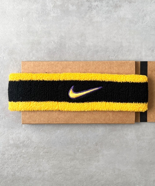 NIKE（ナイキ）の「NIKE(ナイキ)/スウッシュ 刺繍 無地 ヘアバンド ヘッドバンド（ヘアバンド・レディース・ブラック/グレー/ホワイト/ネイビー/グリーン/レッド/ブルー/ピンク/オレンジ/その他1/その他2/ピンク系その他/その他4/その他5/その他6/オレンジ系その他/その他7/ダークグリーン/ライトブルー/オレンジ系その他2/ワイン/ダークグレー/パープル/ホワイト系その他/パープル系その他/ゴールド/その他3・FREE）」の20枚目の写真