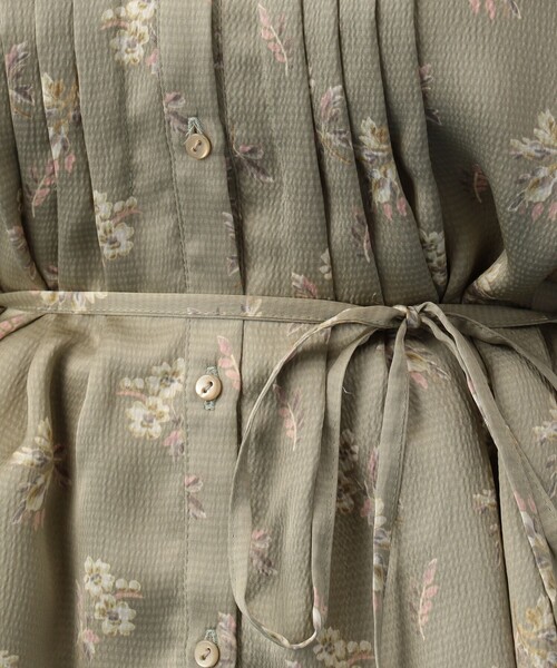 ME COUTURE(ミークチュール)の「ブライトフローラフリルブラウス(シャツ/ブラウス・レディース・ベージュ/オリーブ・FREE)」の10枚目の写真