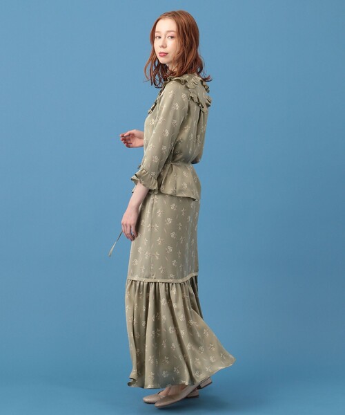 ME COUTURE(ミークチュール)の「ブライトフローラフリルブラウス(シャツ/ブラウス・レディース・ベージュ/オリーブ・FREE)」の13枚目の写真