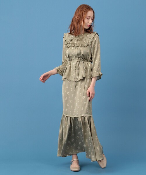 ME COUTURE(ミークチュール)の「ブライトフローラフリルブラウス(シャツ/ブラウス・レディース・ベージュ/オリーブ・FREE)」の12枚目の写真