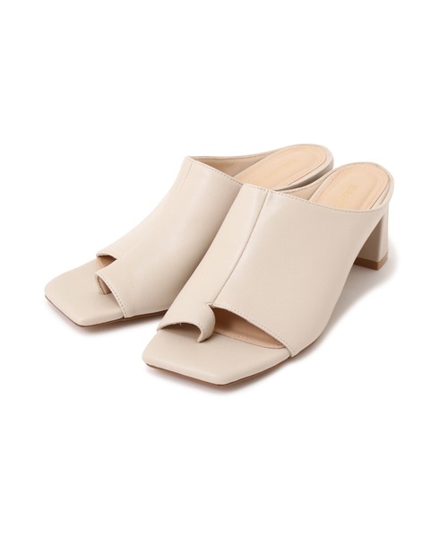 NATURAL BEAUTY BASIC（ナチュラルビューティーベーシック）の「トングヒールミュール（サンダル・レディース・ベージュ系その他2/オフホワイト・LARGE/MEDIUM）」の7枚目の写真