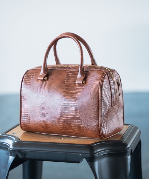 Andemiu(アンデミュウ)の「スクエアボストンバッグ217755(ボストンバッグ・レディース・ブラウン/マルチ/その他/ベージュ/ネイビー・FREE)」の2枚目の写真