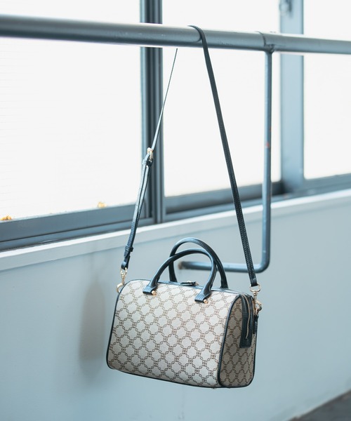 Andemiu(アンデミュウ)の「スクエアボストンバッグ217755(ボストンバッグ・レディース・ブラウン/マルチ/その他/ベージュ/ネイビー・FREE)」の4枚目の写真