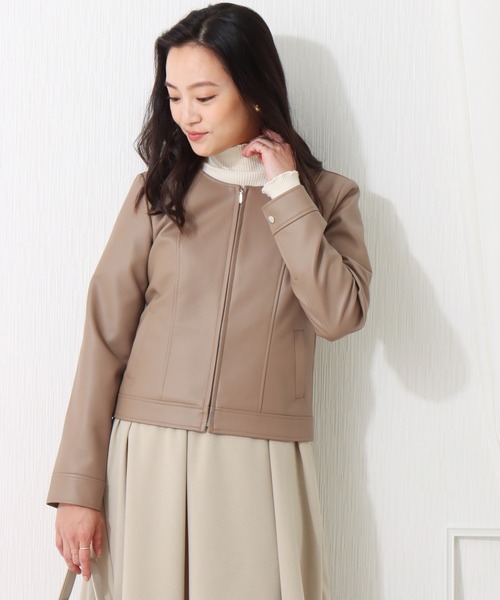 libelle more(リベル モア)の「フェイクレザー ノーカラージャケット(ノーカラージャケット・レディース・ブラック/ベージュ/アイボリー・M/L)」の2枚目の写真