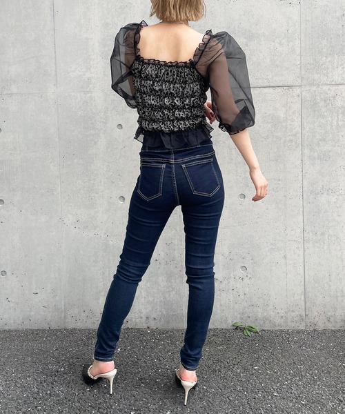 SPIRALGIRL（スパイラルガール）の「レオパード柄シャーリングチュールトップス（Tシャツ/カットソー・レディース・ブラック/オフホワイト・FREE）」の7枚目の写真