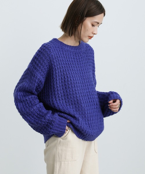 select MOCA(セレクトモカ)の「2021 AW クルーネックワッフル編みニット(ニット/セーター・レディース・ブルー/グリーン・FREE)」の2枚目の写真