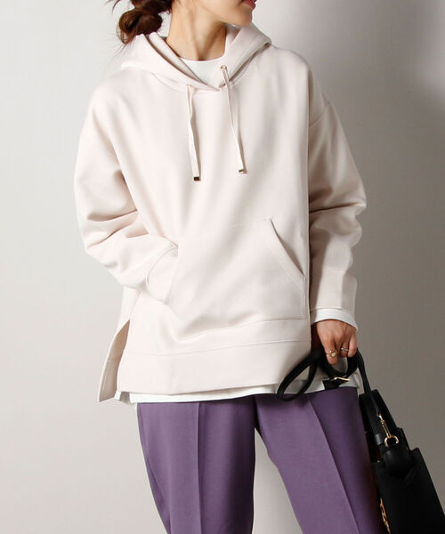 fredy emue（フレディエミュ）の「ダンボールニット フーディ（パーカー・レディース・パープル/ブラウン/アイボリー/グレイッシュブルー・38）」の2枚目の写真