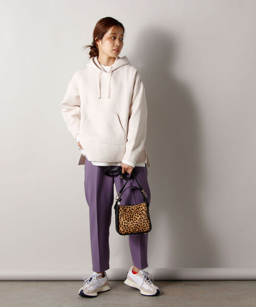 fredy emue（フレディエミュ）の「ダンボールニット フーディ（パーカー・レディース・パープル/ブラウン/アイボリー/グレイッシュブルー・38）」の8枚目の写真