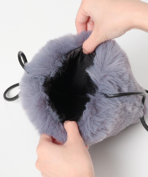 SENSE OF PLACE by URBAN RESEARCH（センスオブプレイスバイアーバンリサーチ）の「ボリュームエコファーミニショルダーバッグ（ショルダーバッグ・レディース・ライトブルー/ブラック/ベージュ/ブラウン・ONE）」の14枚目の写真