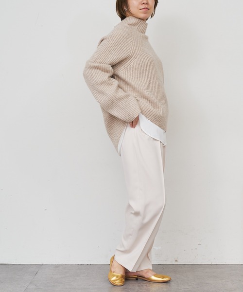 BONbazaar（ボンバザール）の「★OT★《ゆったりシルエットなのに脚長効果抜群》ピンタックイージーストレート（その他パンツ・レディース・ブラック/ホワイト系その他/グリーン・38）」の16枚目の写真