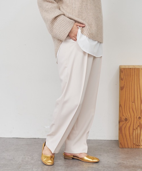 BONbazaar（ボンバザール）の「★OT★《ゆったりシルエットなのに脚長効果抜群》ピンタックイージーストレート（その他パンツ・レディース・ブラック/ホワイト系その他/グリーン・38）」の19枚目の写真