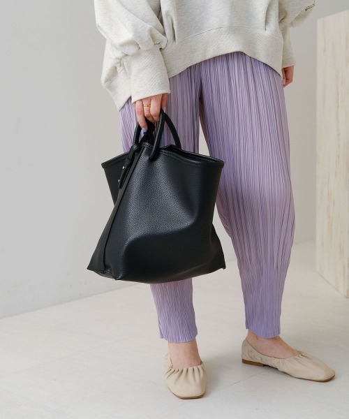 Bab(バブ)の「【WEB限定】2WAYエコレザーバッグ(トートバッグ・レディース・ブラック/オリーブ/キャメル・ONESIZE)」の6枚目の写真