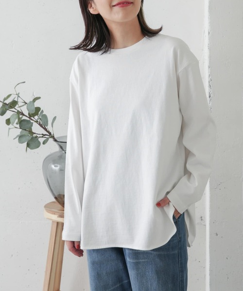 URBAN RESEARCH DOORS（アーバンリサーチドアーズ）の「コットンラウンドヘムカットソー（Tシャツ/カットソー・レディース・オフホワイト・ONE）」の4枚目の写真