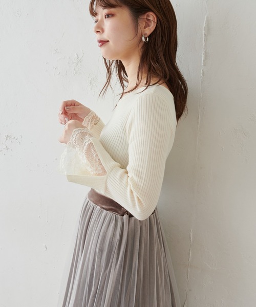 natural couture(ナチュラルクチュール)の「【WEB限定・大好評リバイバルアイテム】前後2WAY袖口レースリブニット(ニット/セーター・レディース・ネイビー/ブラウン/ブラック/アイボリー・FREE)」の13枚目の写真