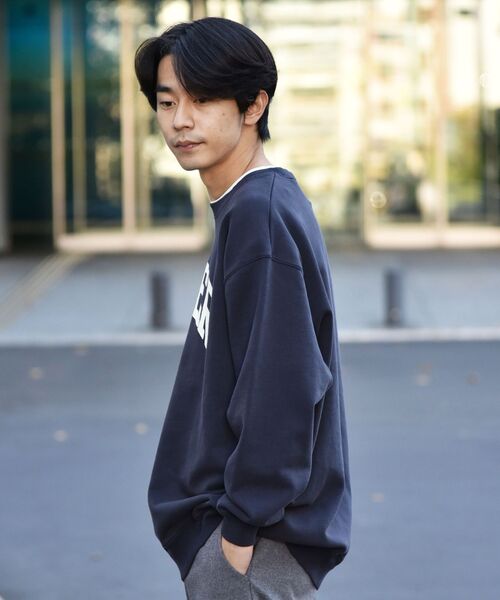 HEAR MY NAME（ヒアマイネーム）の「【SHIPS別注】HEAR MY NAME: カレッジロゴ スウェット（スウェット・メンズ・ネイビー/グレー/グリーン/ワインレッド・SMALL/MEDIUM/LARGE）」の18枚目の写真