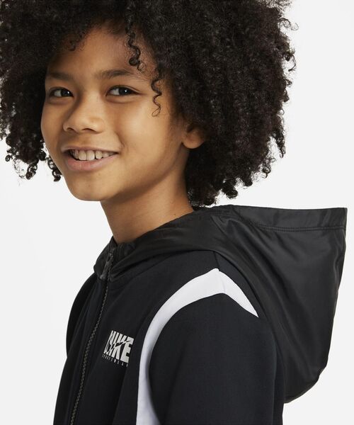 NIKE（ナイキ）の「ナイキ スポーツウェア ジュニアトラックスーツ / 上下セットアップ / Nike Sportswear Big Kids' Tracksuit ＜XS-XL 展開＞（セットアップ・キッズ・ブラック/ブラック系その他2/ネイビー・S/M/L/XL/XS）」の6枚目の写真