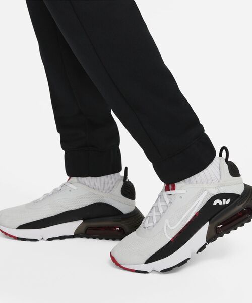 NIKE（ナイキ）の「ナイキ スポーツウェア ジュニアトラックスーツ / 上下セットアップ / Nike Sportswear Big Kids' Tracksuit ＜XS-XL 展開＞（セットアップ・キッズ・ブラック/ブラック系その他2/ネイビー・S/M/L/XL/XS）」の13枚目の写真