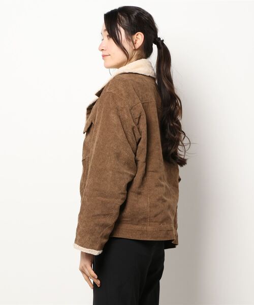 aimoha（アイモハ）の「レトロコーデュロイ裏モコモコ厚手ムートンコート（ムートンコート・レディース・ベージュ/オフホワイト・FREE）」の4枚目の写真