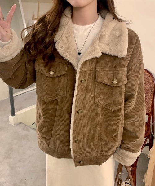 aimoha（アイモハ）の「レトロコーデュロイ裏モコモコ厚手ムートンコート（ムートンコート・レディース・ベージュ/オフホワイト・FREE）」の10枚目の写真