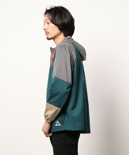 KRIFF MAYER（クリフメイヤー）の「さらさらエアーフードJK（ナイロンジャケット・メンズ・ベージュ/パープル/グリーン/チャコール・SMALL/MEDIUM/LARGE/X-LARGE）」の5枚目の写真