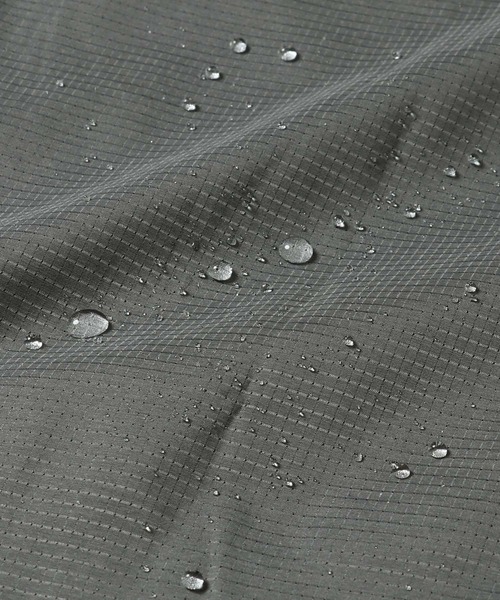 KRIFF MAYER（クリフメイヤー）の「さらさらエアーフードJK（ナイロンジャケット・メンズ・ベージュ/パープル/グリーン/チャコール・SMALL/MEDIUM/LARGE/X-LARGE）」の10枚目の写真