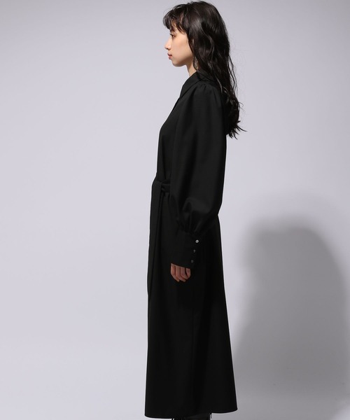 HARE(ハレ)の「パワーショルダーワンピース(HARE)(ワンピース・レディース・ブラック/ブルー・FREE)」の4枚目の写真