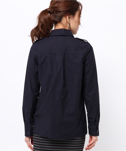A part by（アパートバイ）の「BサテンミリタリーシャツL/S　　558136（シャツ/ブラウス・レディース・カーキ/ネイビー・MEDIUM/LARGE）」の4枚目の写真