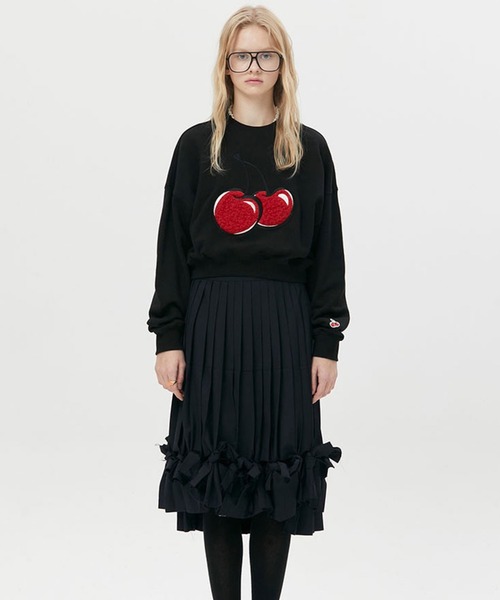 KIRSH（キルシー）の「KIRSH BIG CHERRY BOUCLE CROP SWEAT LS/キルシービッグチェリー ブークレ クロップ スウェットシャツ（スウェット・レディース・ブラック/ピンク/アイボリー・ONE SIZE）」の9枚目の写真