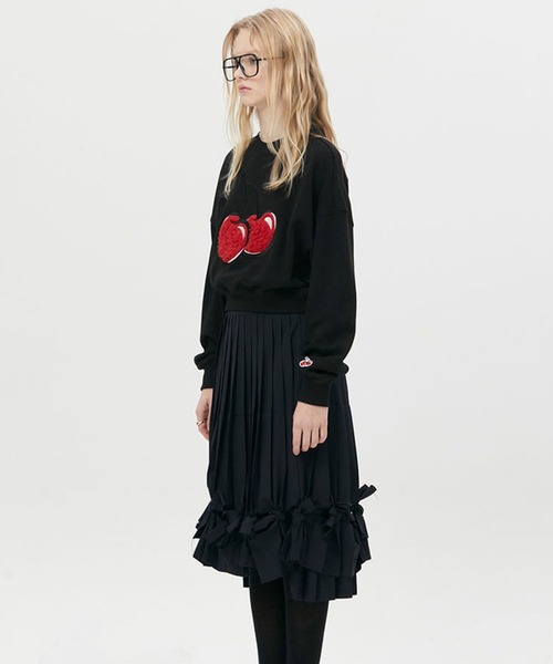 KIRSH（キルシー）の「KIRSH BIG CHERRY BOUCLE CROP SWEAT LS/キルシービッグチェリー ブークレ クロップ スウェットシャツ（スウェット・レディース・ブラック/ピンク/アイボリー・ONE SIZE）」の10枚目の写真