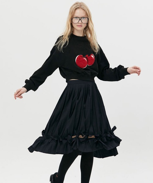 KIRSH（キルシー）の「KIRSH BIG CHERRY BOUCLE CROP SWEAT LS/キルシービッグチェリー ブークレ クロップ スウェットシャツ（スウェット・レディース・ブラック/ピンク/アイボリー・ONE SIZE）」の12枚目の写真