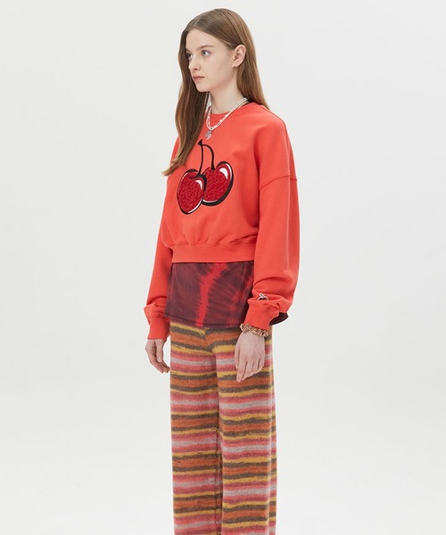 KIRSH（キルシー）の「KIRSH BIG CHERRY BOUCLE CROP SWEAT LS/キルシービッグチェリー ブークレ クロップ スウェットシャツ（スウェット・レディース・ブラック/ピンク/アイボリー・ONE SIZE）」の15枚目の写真