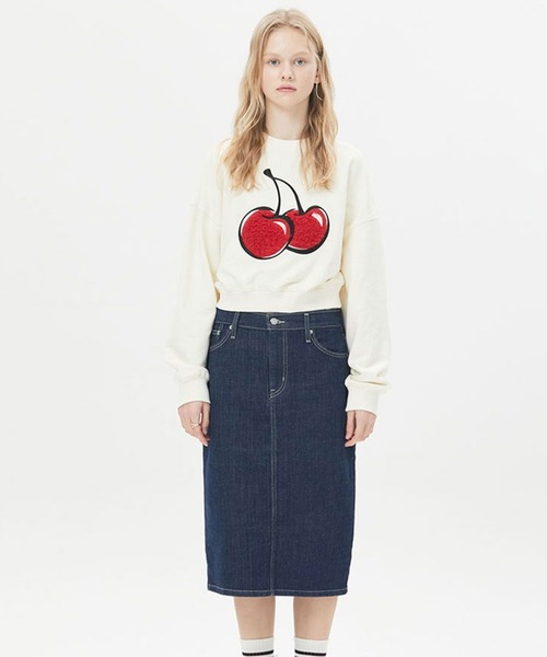 KIRSH（キルシー）の「KIRSH BIG CHERRY BOUCLE CROP SWEAT LS/キルシービッグチェリー ブークレ クロップ スウェットシャツ（スウェット・レディース・ブラック/ピンク/アイボリー・ONE SIZE）」の4枚目の写真