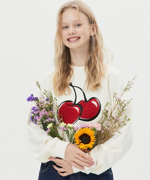 KIRSH（キルシー）の「KIRSH BIG CHERRY BOUCLE CROP SWEAT LS/キルシービッグチェリー ブークレ クロップ スウェットシャツ（スウェット・レディース・ブラック/ピンク/アイボリー・ONE SIZE）」の19枚目の写真