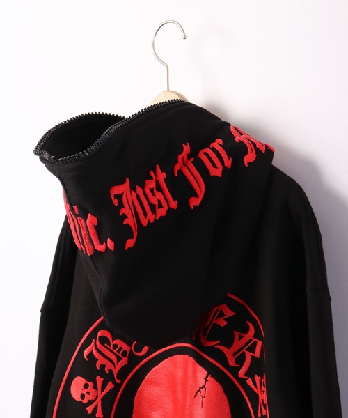 ByTheR（バイザアール）の「BYTHER 韓国ブランド 発泡プリントジップアップパーカー（パーカー・メンズ・ブラック・FREE）」の4枚目の写真