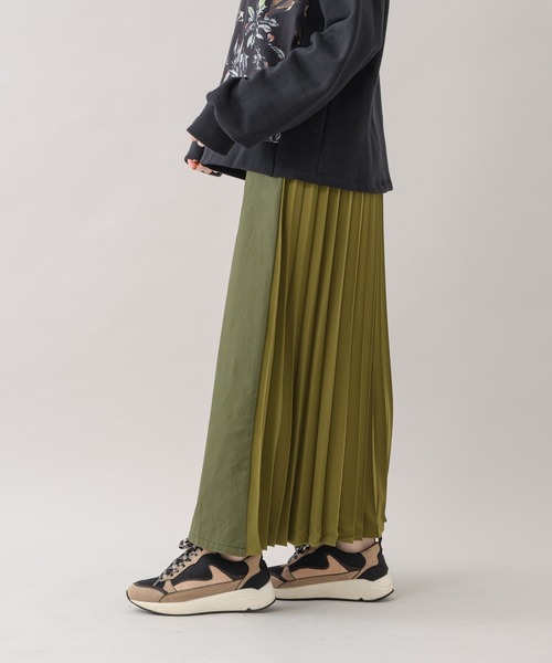ROSIEE（ロージー）の「ROSIEE 後ろプリーツスカート（スカート・レディース・ベージュ/カーキ・FREE）」の9枚目の写真