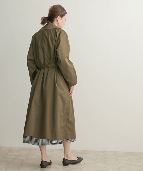 mizuiroind（ミズイロインド）の「mizuiro ind　dolman sleeve trench coat（トレンチコート・レディース・ベージュ/ライトカーキ・ONE）」の11枚目の写真