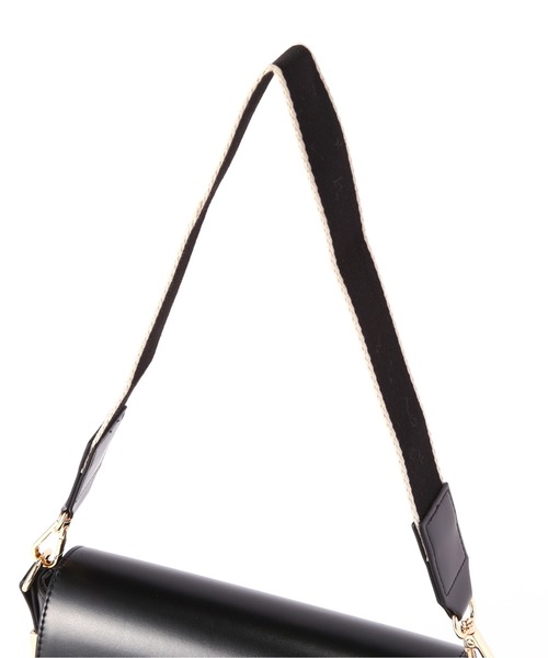 FREE'S MART（フリーズマート）の「◆レトロフラップショルダーバッグ（ショルダーバッグ・レディース・ホワイト/ブラック/ブラウン・ﾌﾘ-）」の4枚目の写真